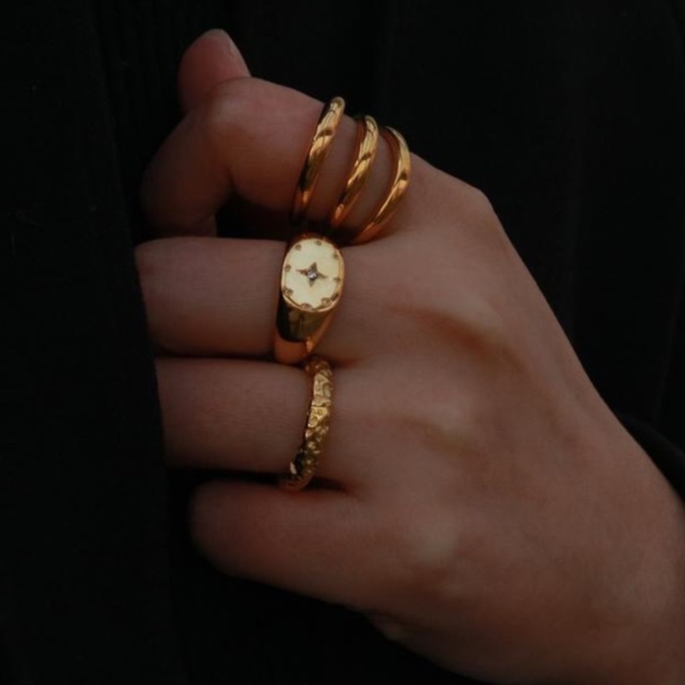 Signet star 💫 ring - Picture 5 of 6